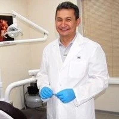 Холманов Баходир Абдурашидович — Стоматолог